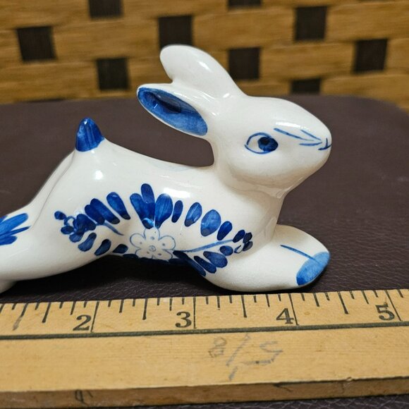 2 Vintage Dutch Hand Painted Ceramic Bunny, 4 Egg Holders, and Dog with Basket - Picture 3 of 14